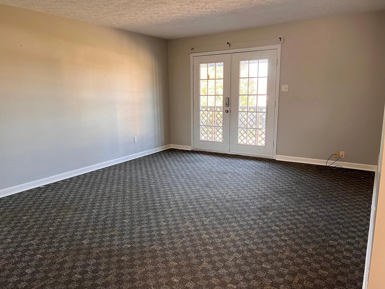 133 Armada Blvd — Photo 4