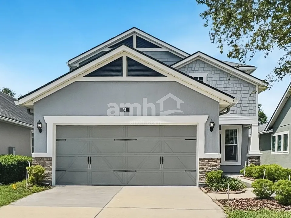 31 Hiller Ln