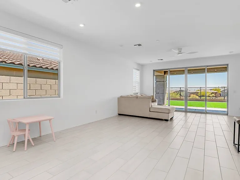 13303 W Eagle Feather Rd — Photo 7