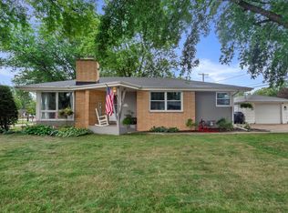 N86W17229 Joss Pl, Menomonee Falls, WI 53051