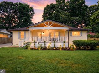 989 Oakview Dr SE, Smyrna, GA 30080