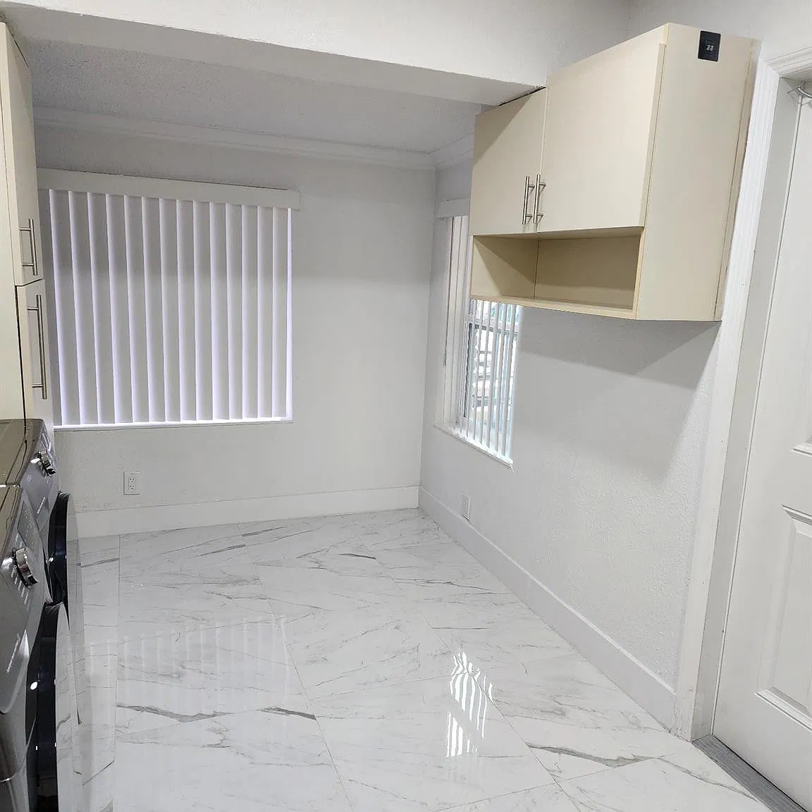 3 bed, 2.0 bath, 1449 sqft, $2,100 — Photo 4
