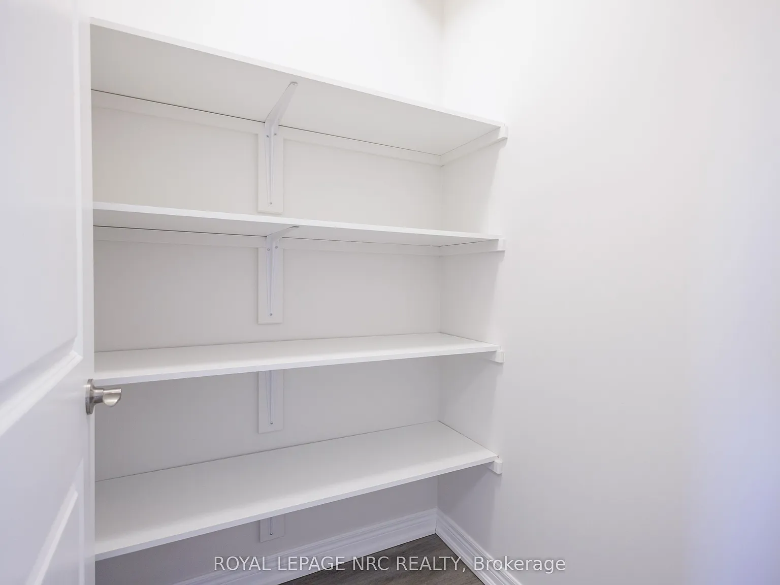 2 bed, $2,500 — Photo 4