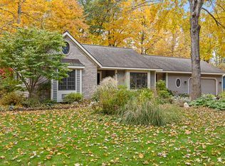 3236 Riverwoods Dr NE, Rockford, MI 49341