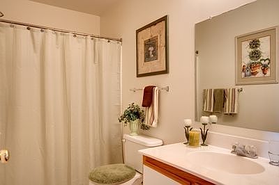 2 large full size bathrooms