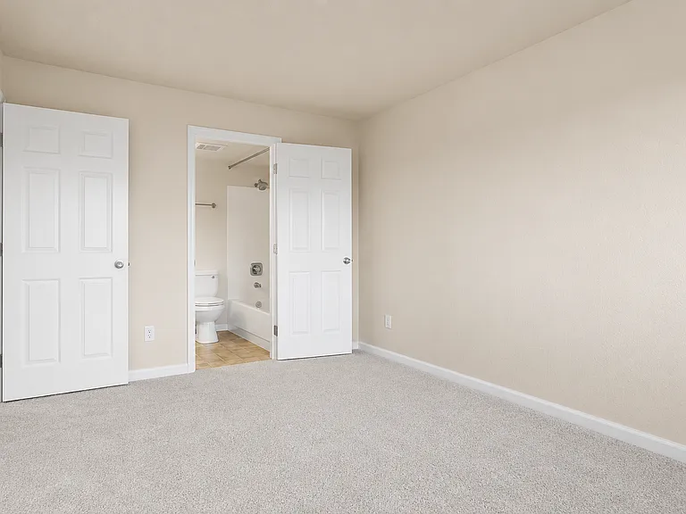 14331 124th Ave NE #C33 — Photo 9