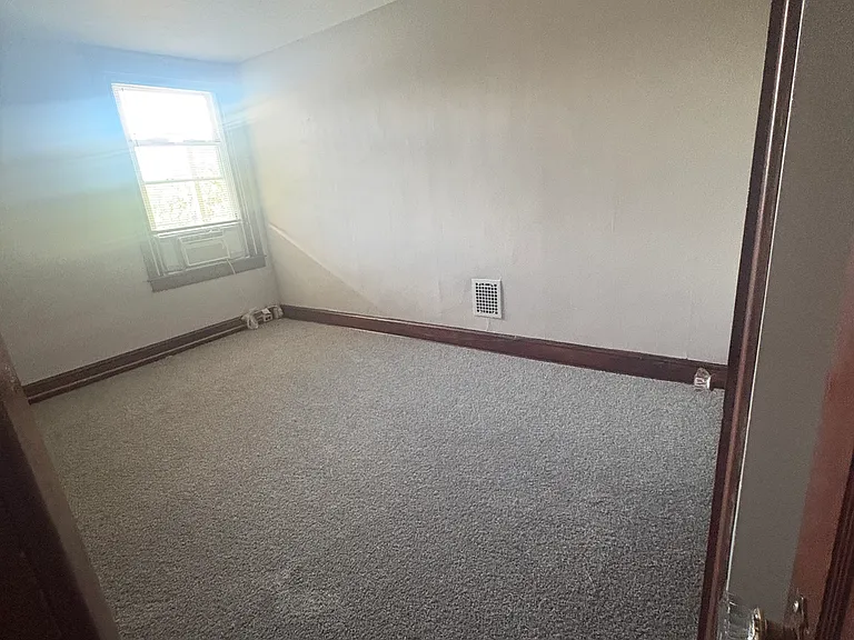 2906 Presbury St — Photo 16