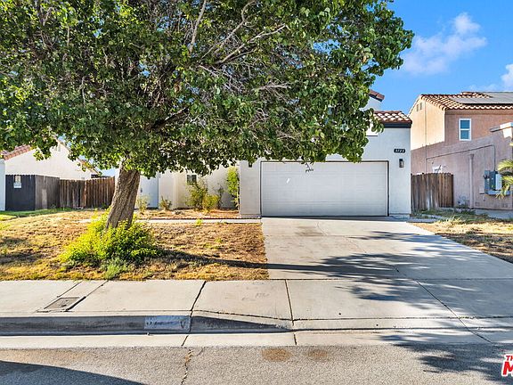 2nd image of 3723 Hollowglen Dr