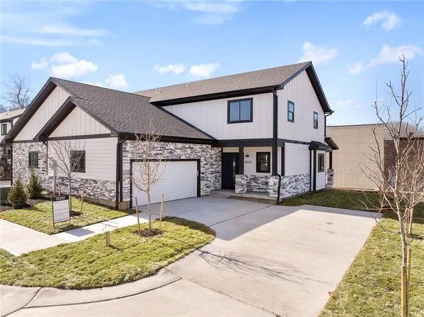 8808 Cortez St, Overland Park, KS 66212