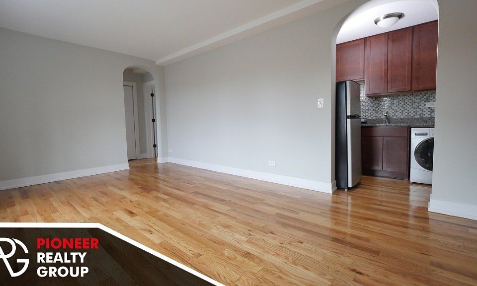 1st image of 550 W Arlington Pl #550512