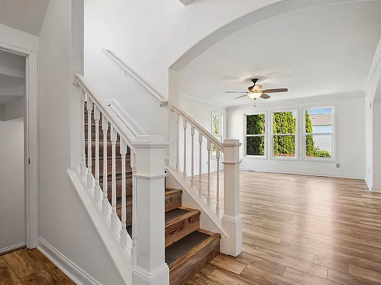 140 Andiron Dr — Photo 4