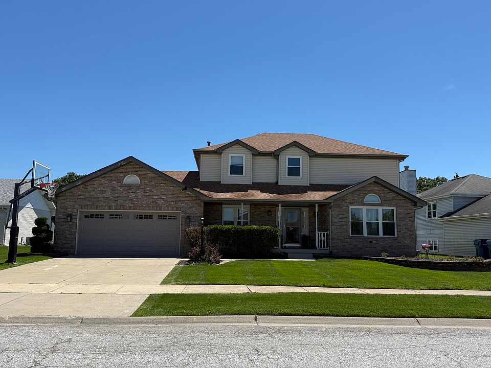 1st image of 2961 Hillcrest Dr