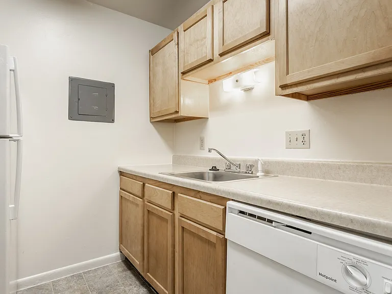 The Timbers Apartments — Photo 13