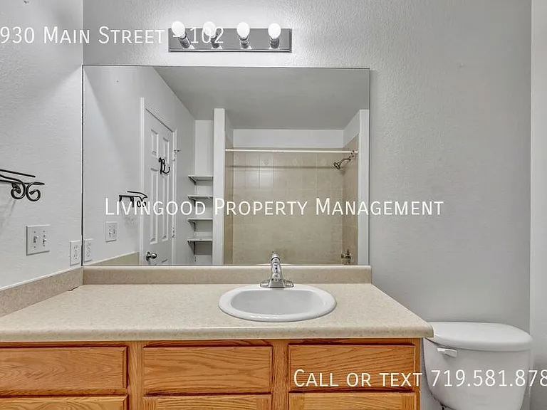 2930 Main St #102 — Photo 10