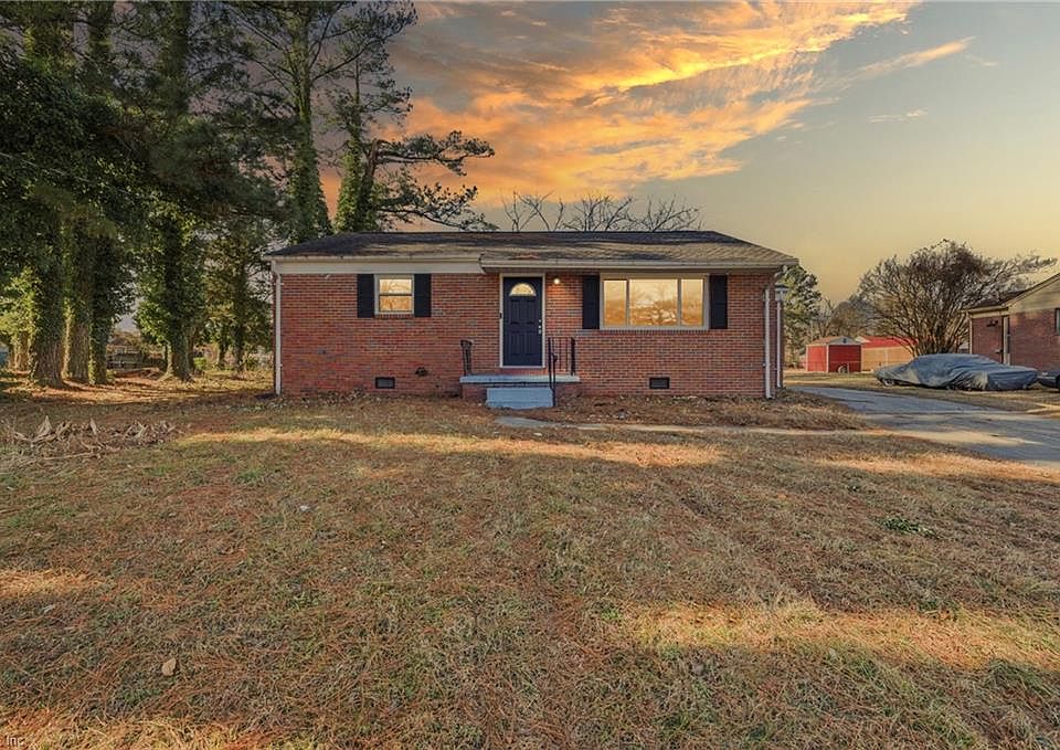 1st image of 1010 Truman Rd