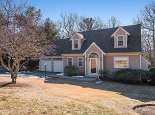 25 Minton Ln, Barnstable, MA 02630