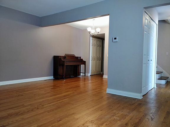 3rd image of 7315 Winthrop Way Unit 10