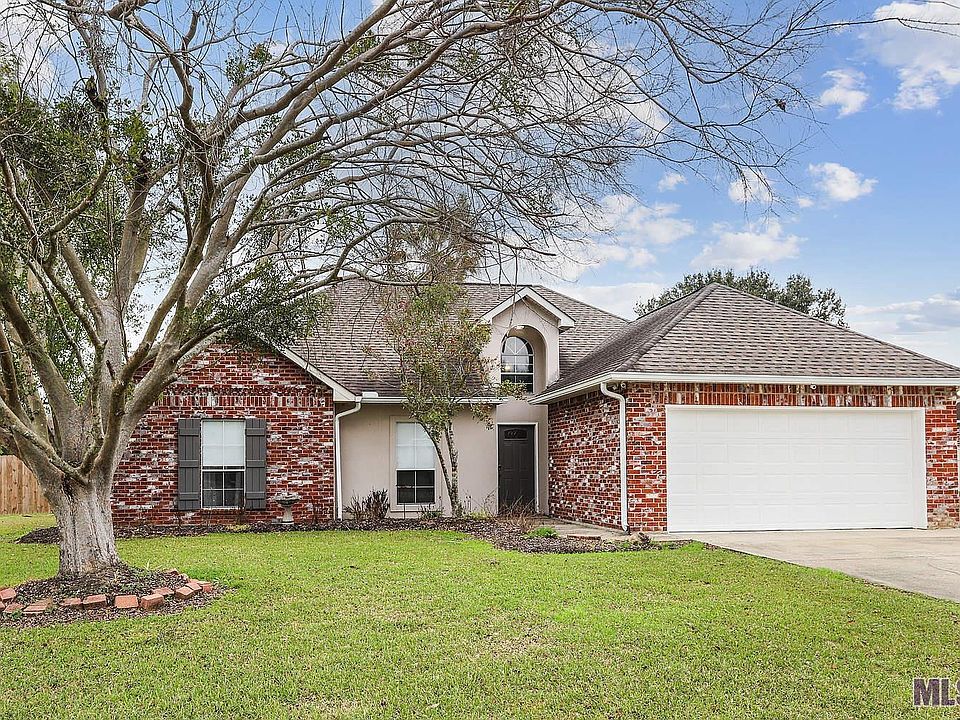 1st image of 43526 Galvez Oaks Dr