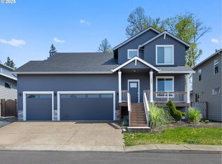 1298 NE Moore Ave, Estacada, OR 97023