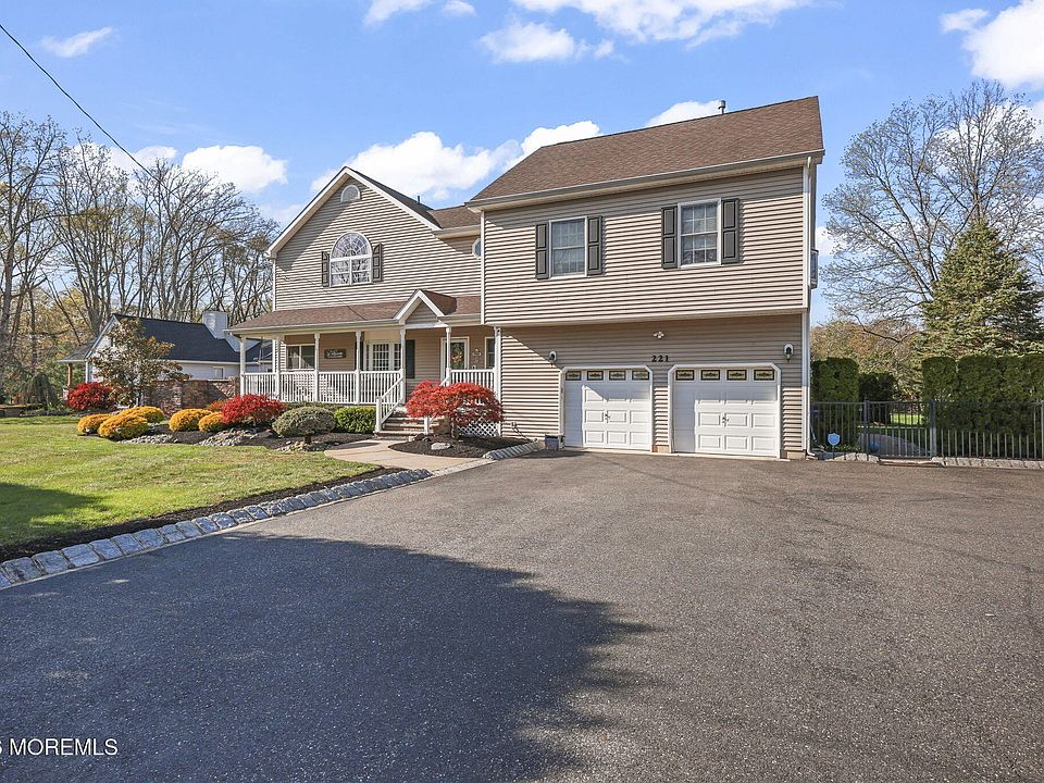 1st image of 221 Georgia Road