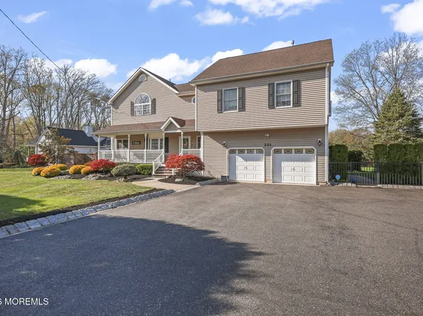 221 Georgia Road, Freehold, NJ 07728