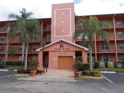 701 SW 141st Ave APT 110R, Pembroke Pines, FL, 33027