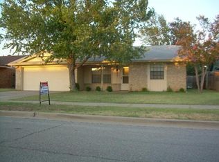 706 SW Chaucer Cir, Lawton, OK 73505