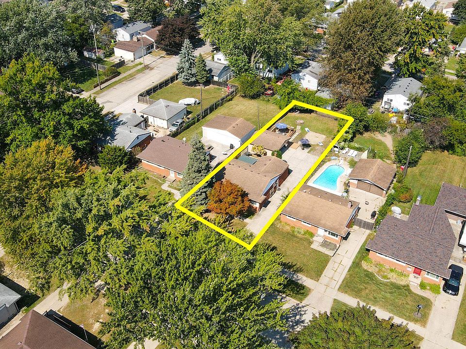 1st image of 20435 Catalano St