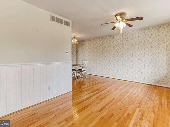 2nd image of 37 Harmony Rd