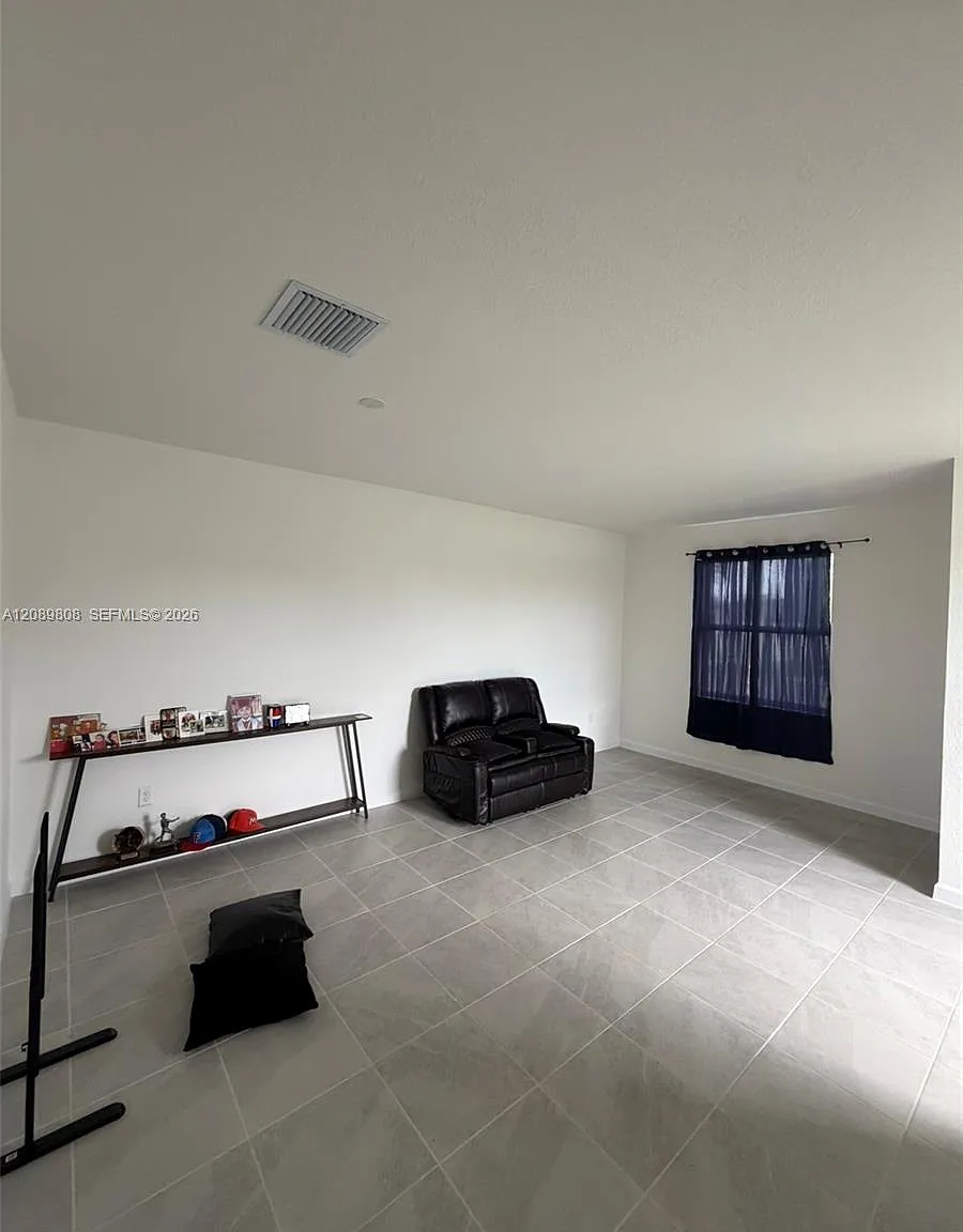 San Diego Villas — Photo 3