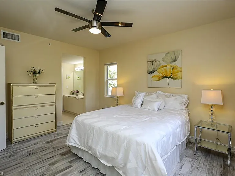 7819 Regal Heron Cir #201 — Photo 30