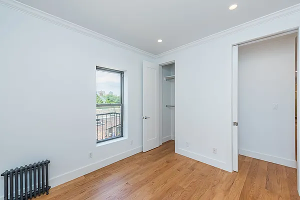 Rented by Nooklyn NYC LLC | media 60