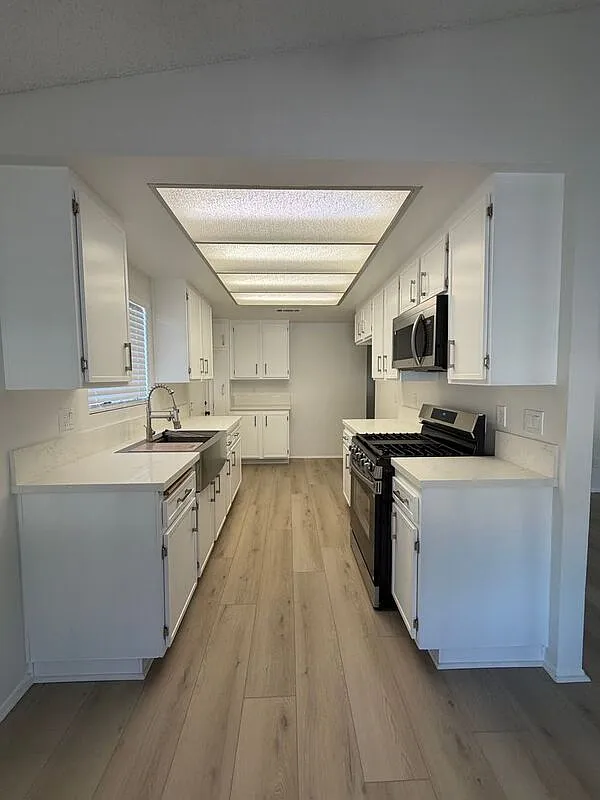 2 bed, 2.0 bath, 900 sqft, $2,095 — Photo 4