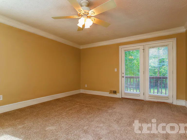 6583 Oakwood Dr — Photo 13