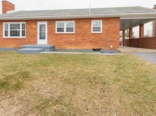 105 Beverley Ct, Staunton, VA 24401