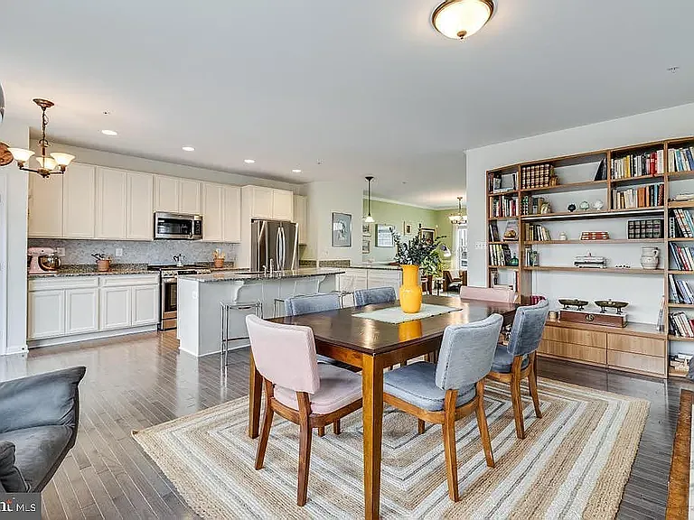 23380 Marview Ct — Photo 10