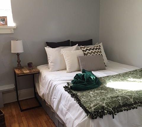 4th image of 1754 Marshall Ave APT 5