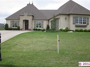 227 Waterford St, Catoosa, OK 74015