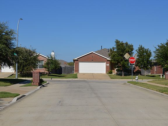 3rd image of 1708 White Feather Ln