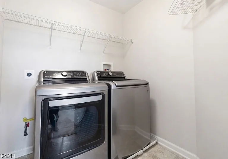 263 Winding Hill Dr — Photo 39