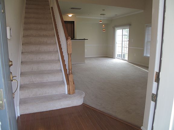 4th image of 2805 Chinkapin Oak Ln #219