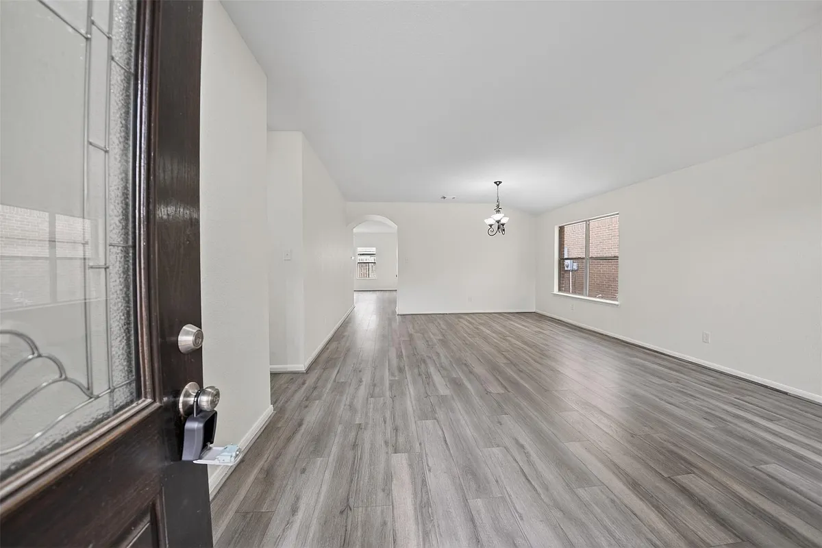 Building Photo - 1318 Hawks Nest Dr
