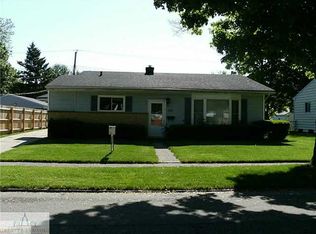 4807 Woodlyn Dr, Lansing, MI 48910