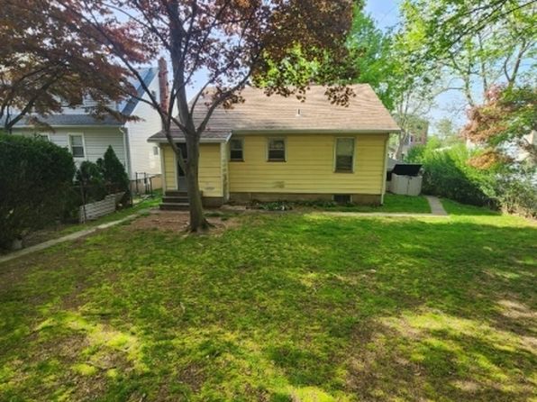 8 Parkway, Caldwell Boro Twp., NJ 07006