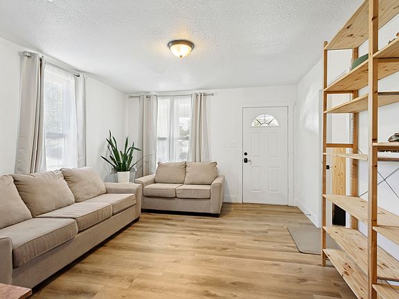 4th image of 2358 Quincy Ave
