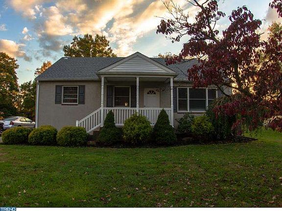 2nd image of 116 Hilltop Ave