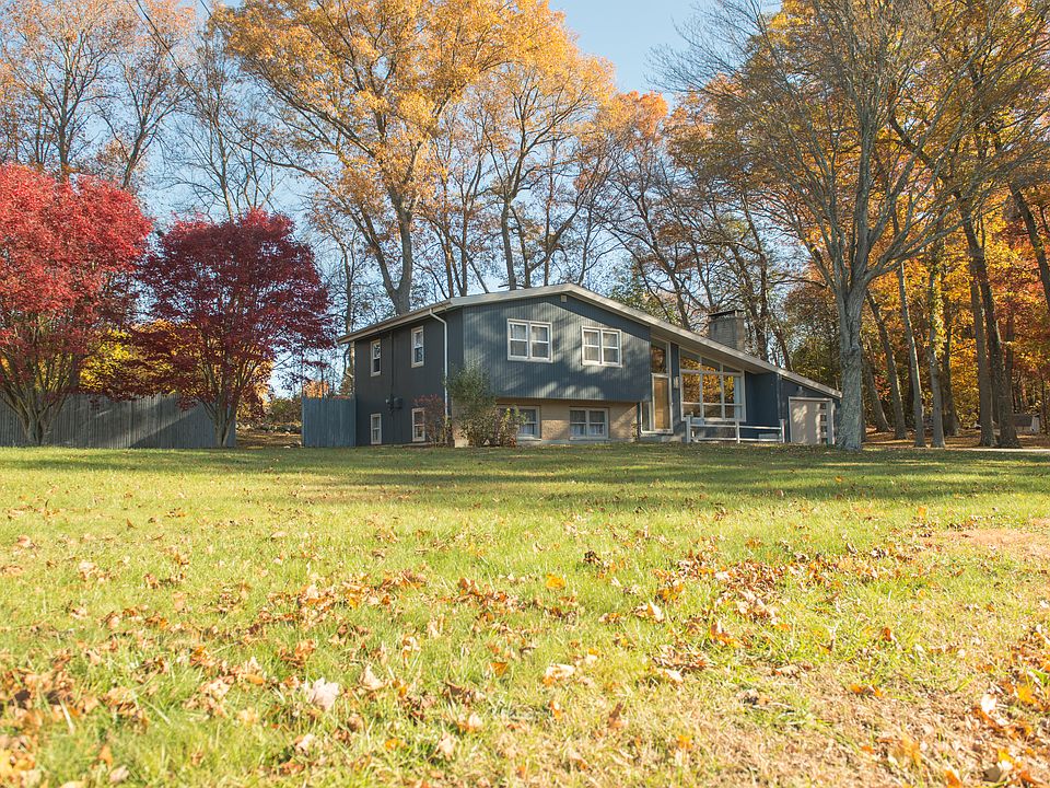 1st image of 14 Obeline Dr