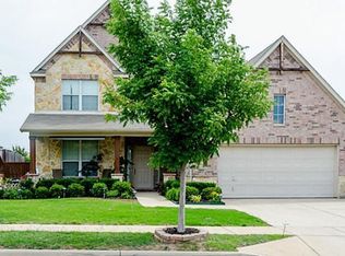 8124 Laurel Oak Dr, Fort Worth, TX 76131