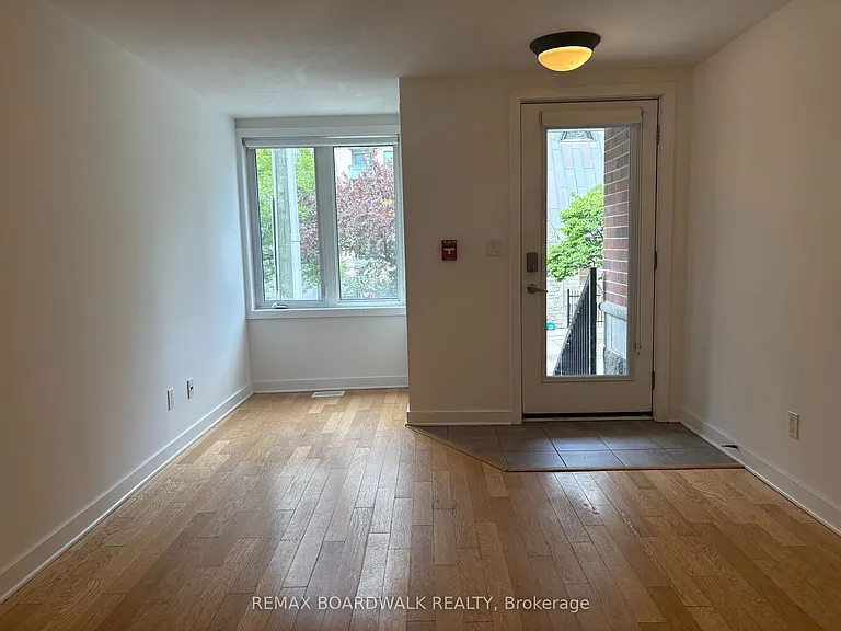 132 Daly Ave — Photo 12
