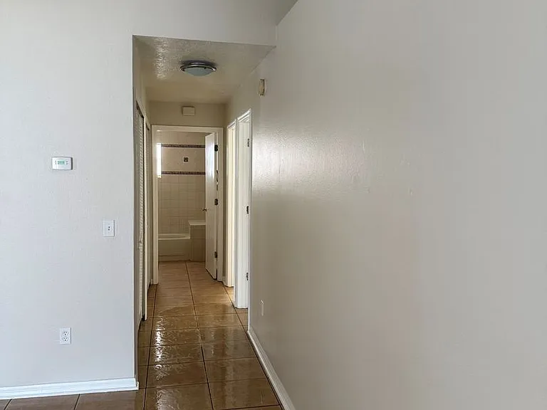2318 Santa Ana St — Photo 10